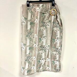 Vintage express linen floral print wrap skirt. Size 13/14